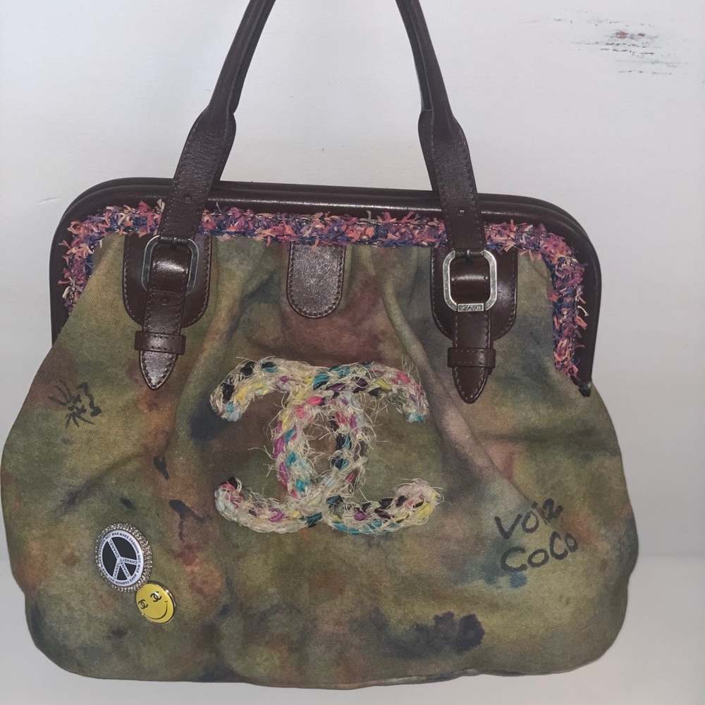 Chanel Graffiti On The Pavement Runway Collection